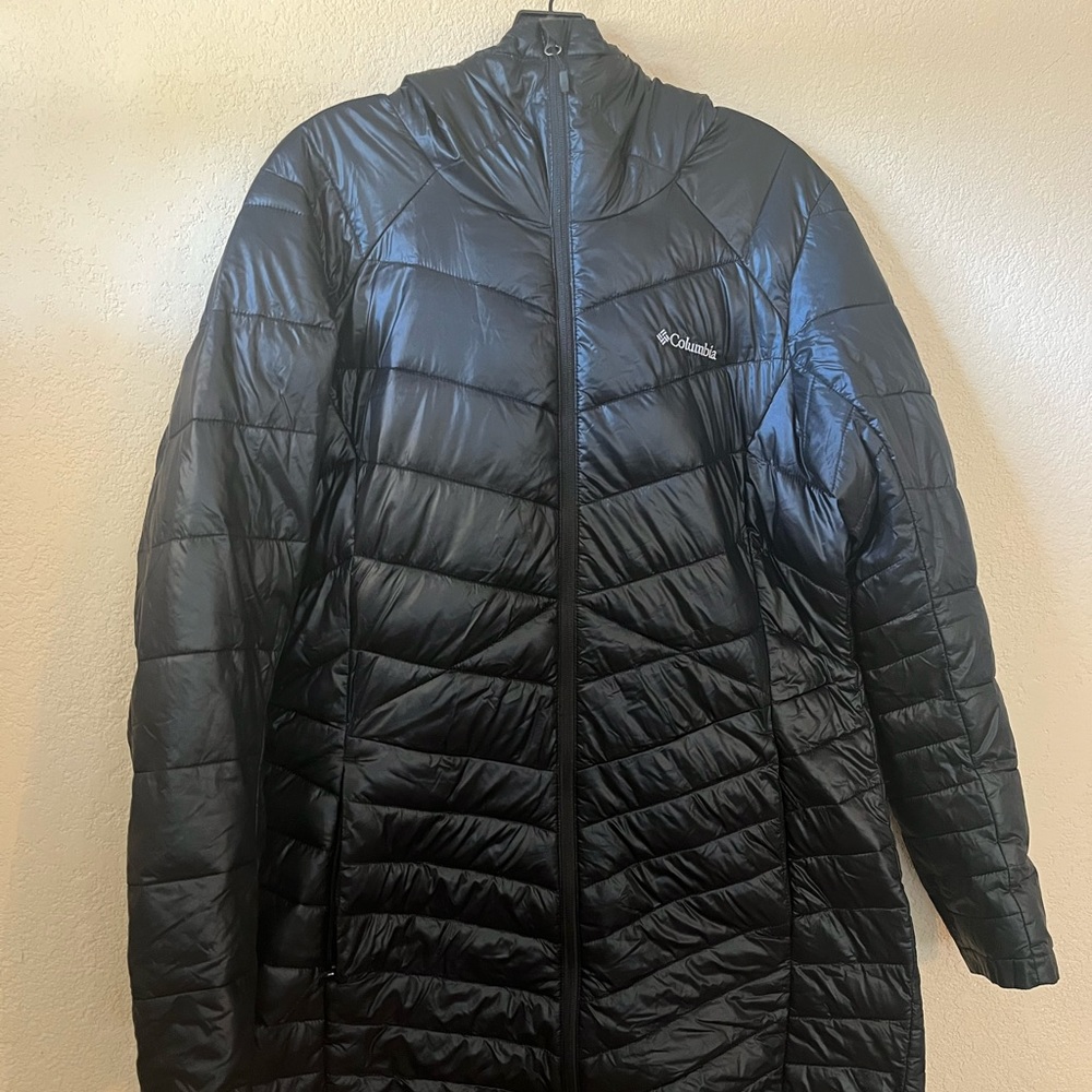 Large Black Columbia OmniHeat Puffer Coat